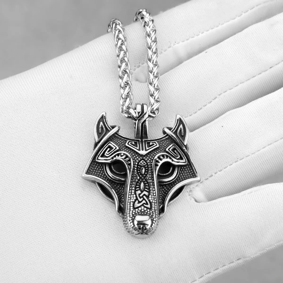 Nordic Wolf Head Freki Necklace – Stainless Steel - Vikheim