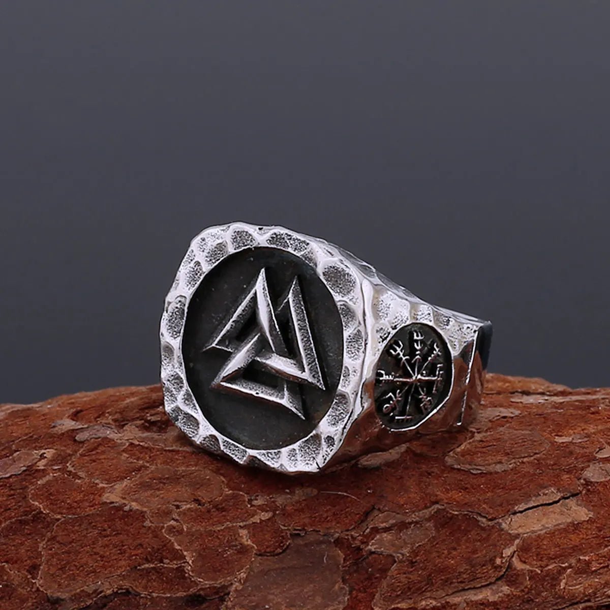Valknut Trinity Ring in Stainless Steel - Vikheim