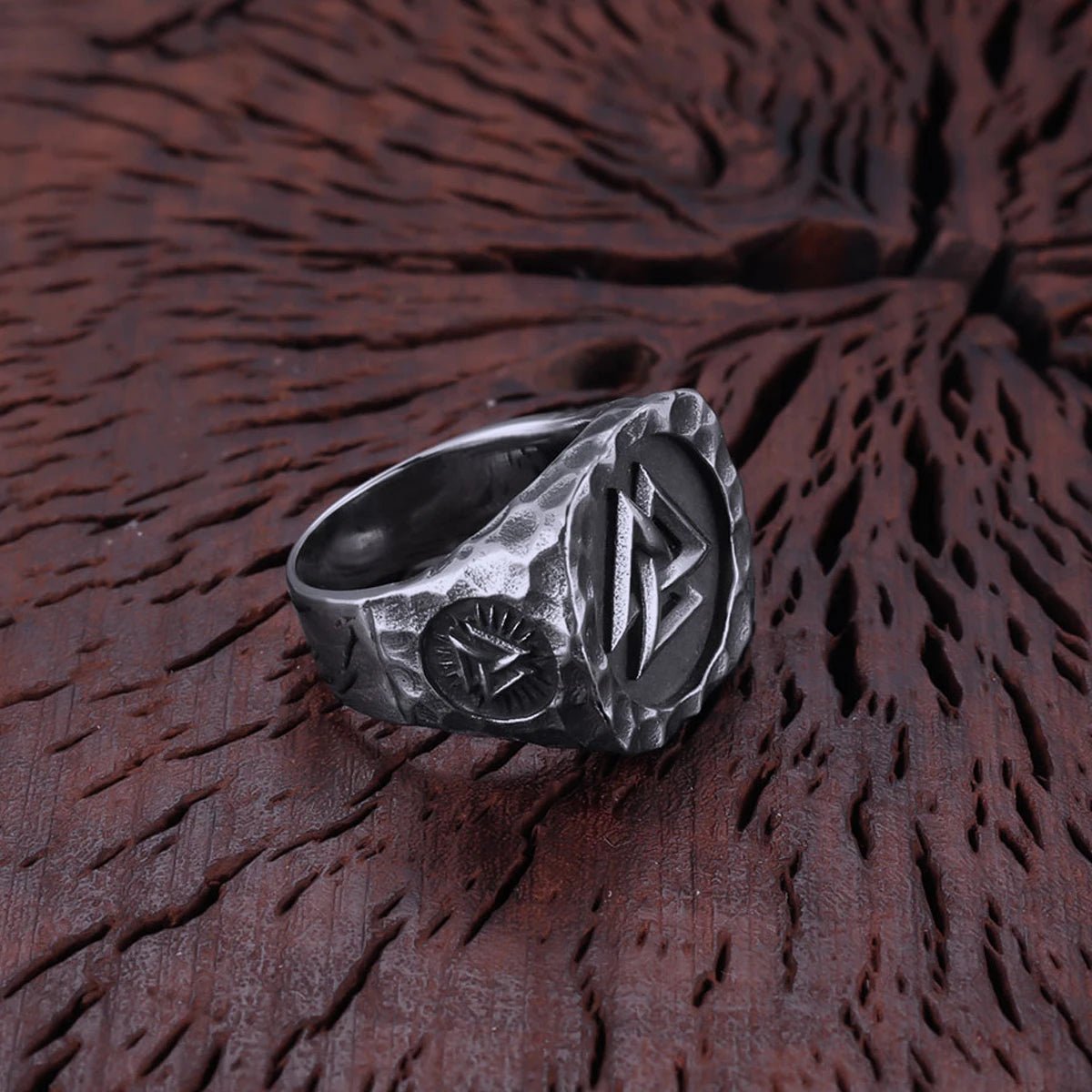 Valknut Trinity Ring in Stainless Steel - Vikheim