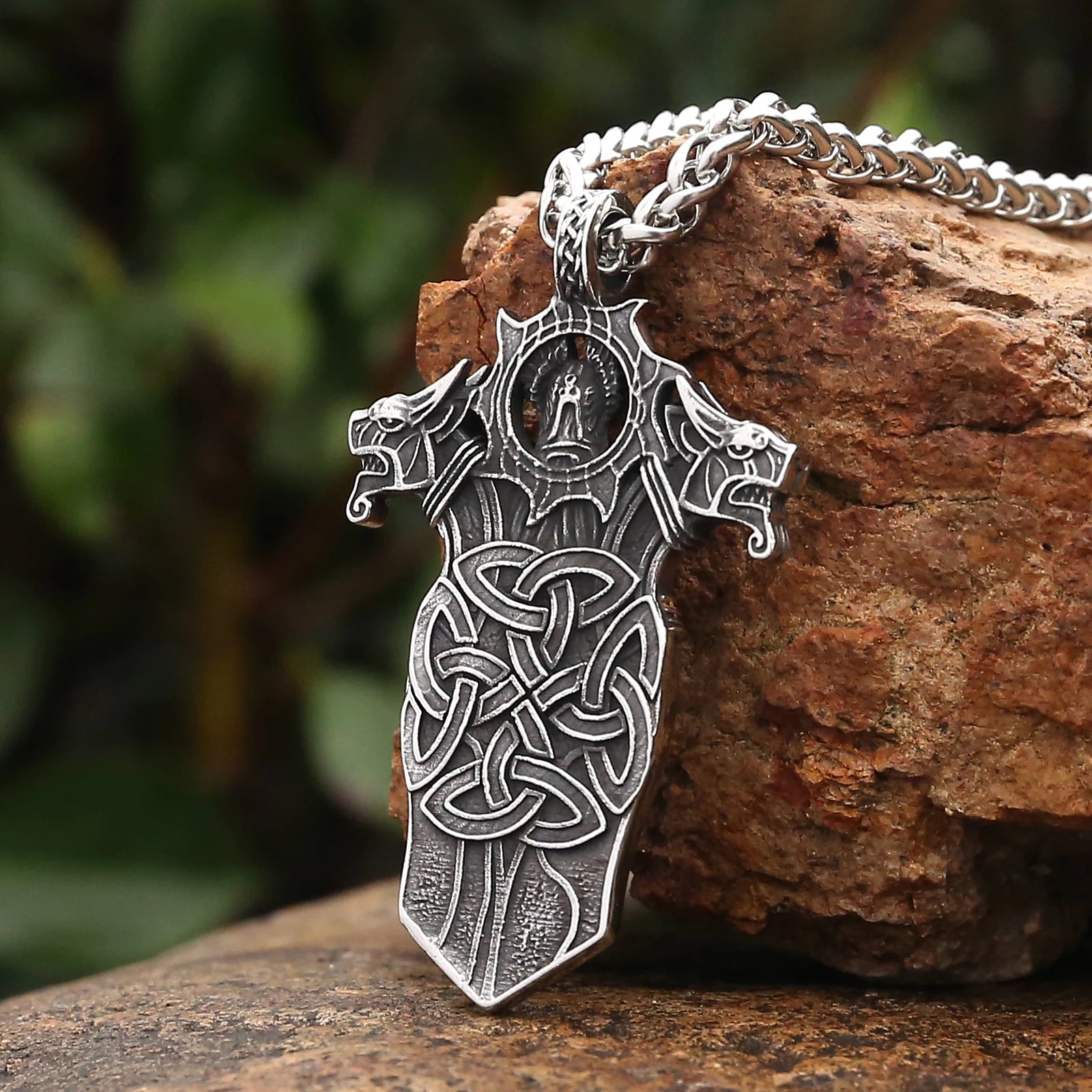Valkyrie Amulet Pendant Necklace - Vikheim